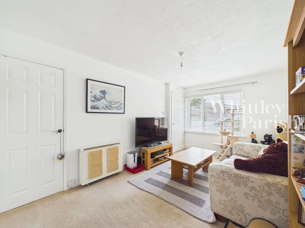 Property photo 2 of 13