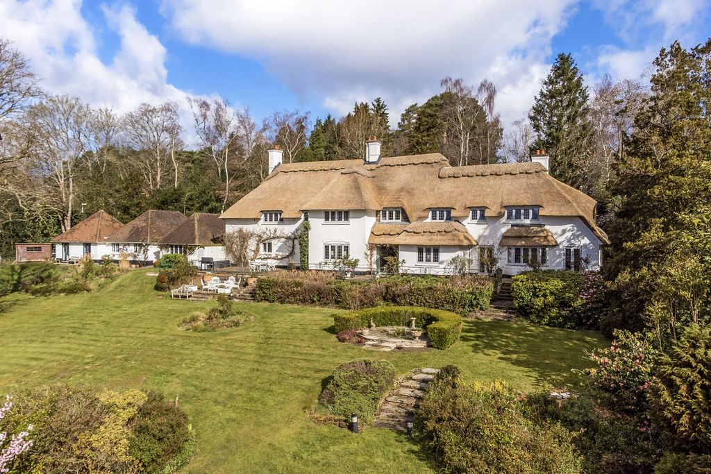 Property photo 1 of 35