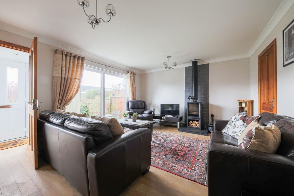 Property photo 2 of 10 Living Room