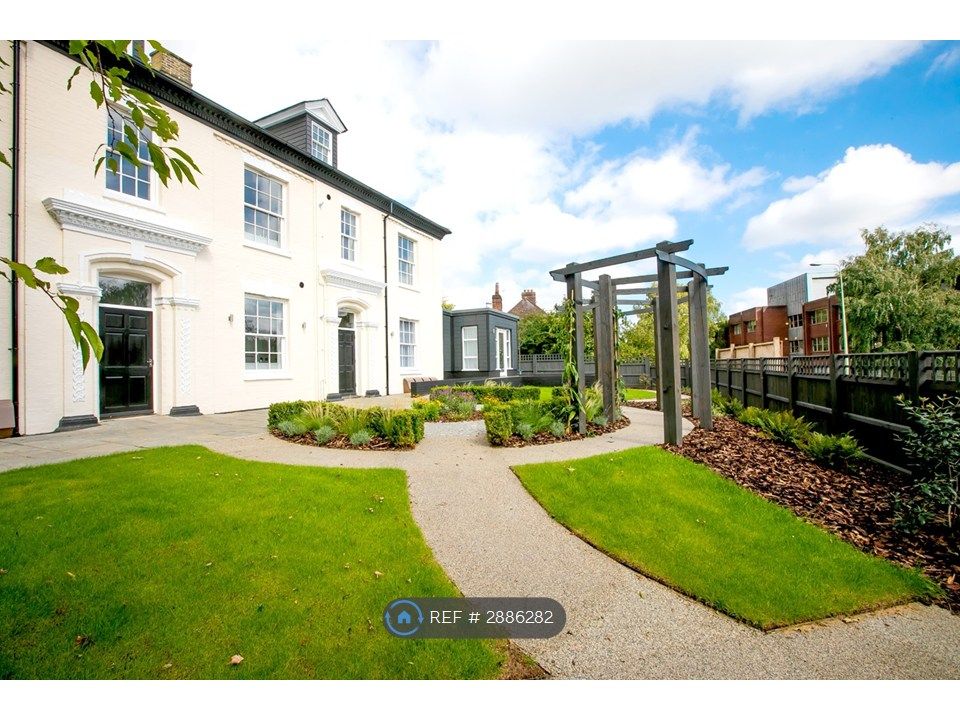 Property photo 1 of 1 Gardens (Communal)