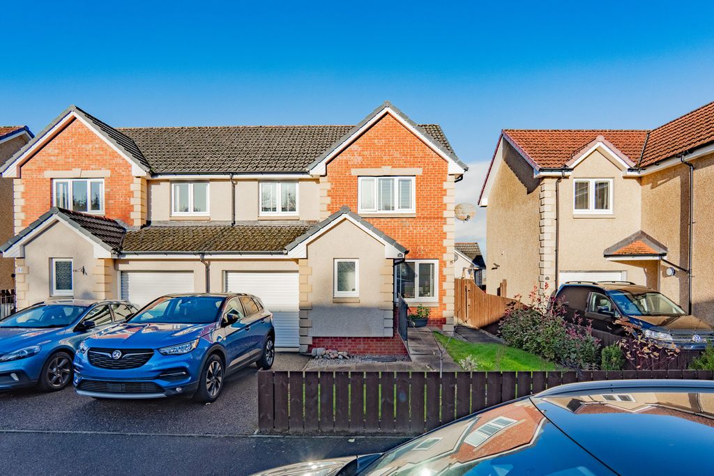 Property photo 1 of 27