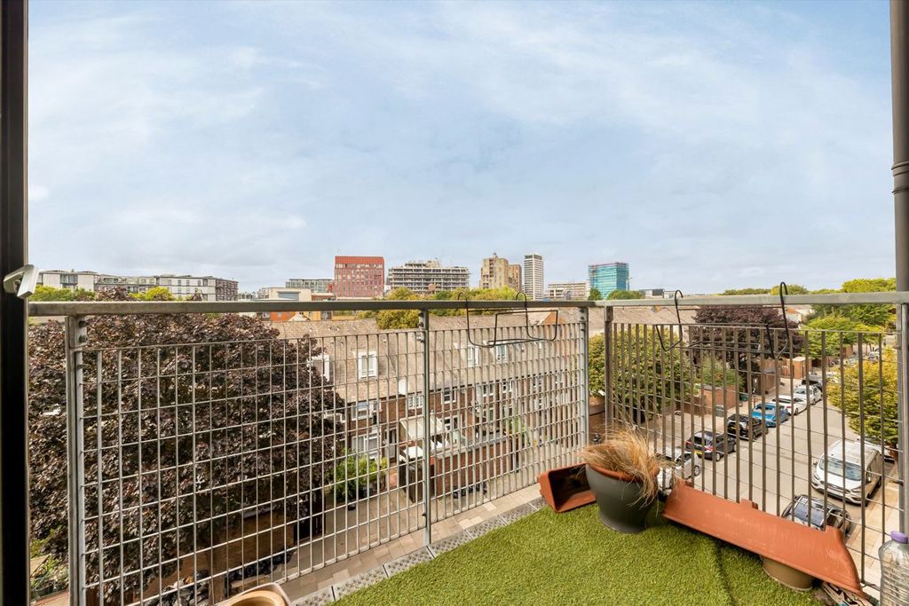 Property photo 3 of 7