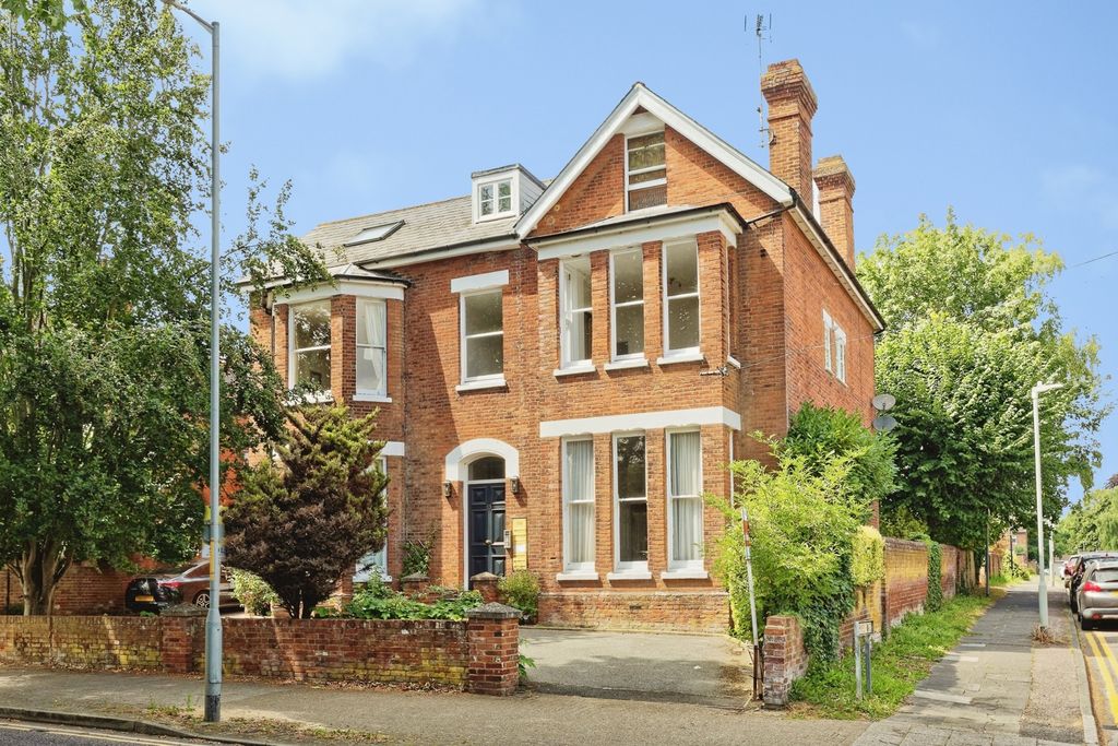 Property photo 1 of 16 Pbox-Img.Jpg