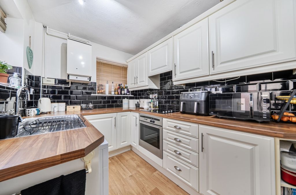 Property photo 3 of 19 1431299-15-69Bd2412Da27B