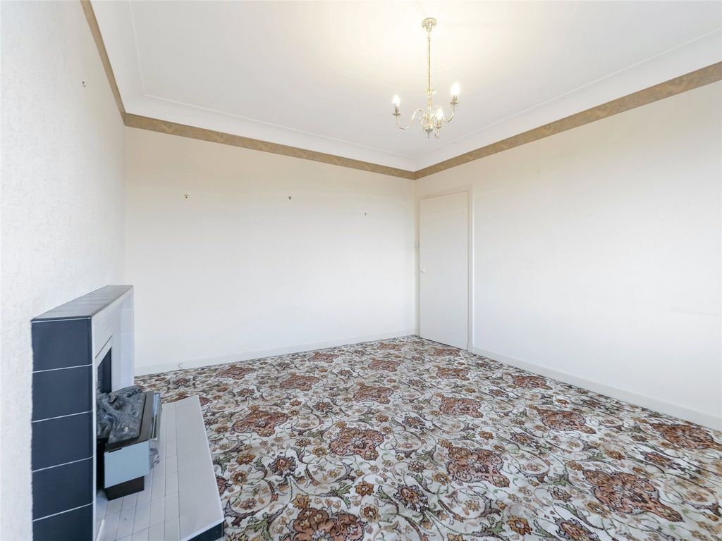 Property photo 3 of 21 Picture No. 14