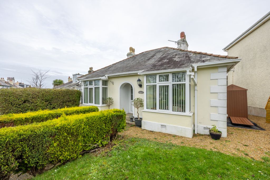 Property photo 2 of 20