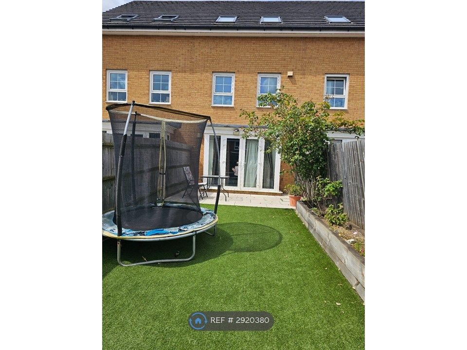 Property photo 3 of 20