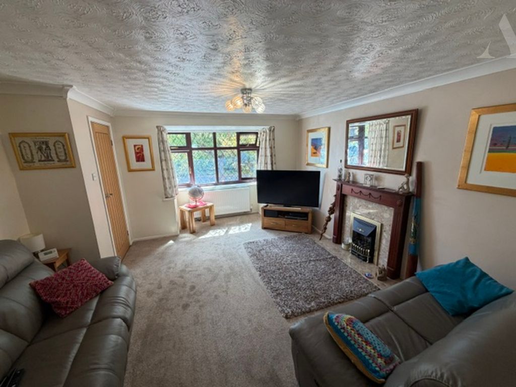 Property photo 2 of 20 12 Ashby Close Lounge.Jpeg