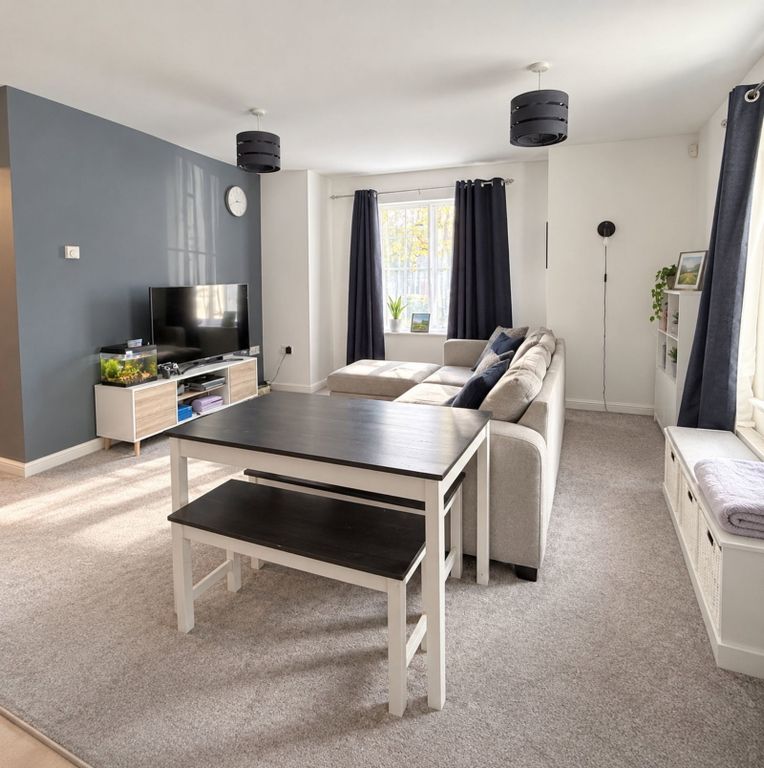 Property photo 3 of 21