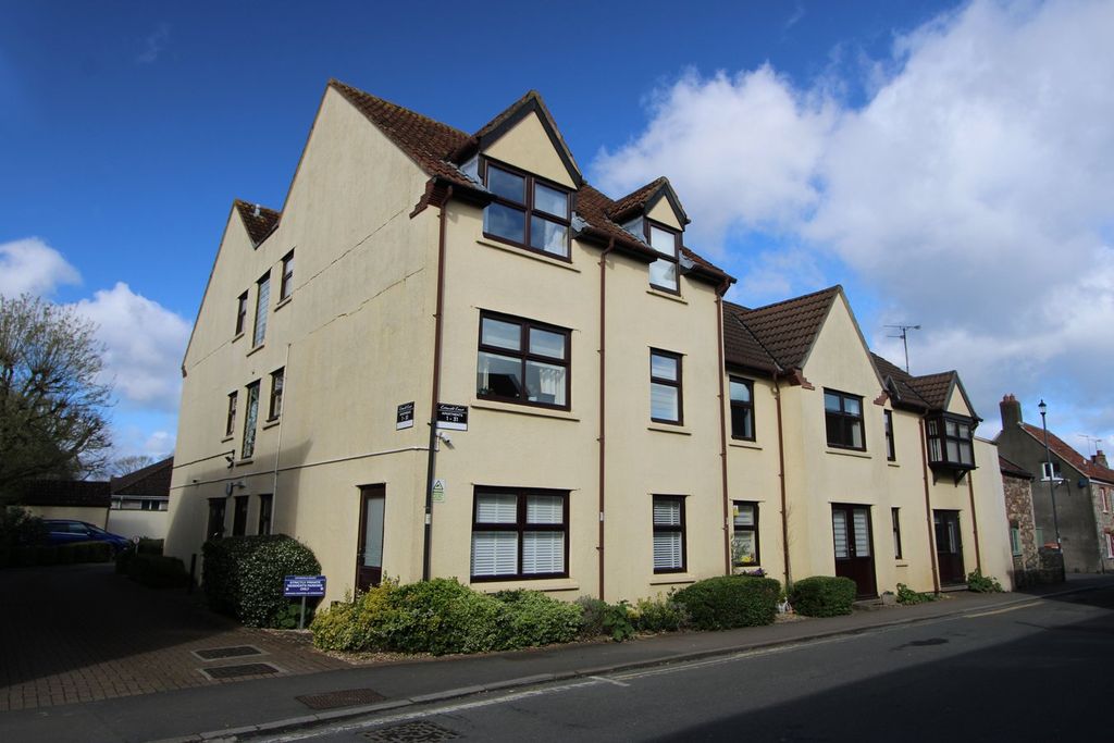 Property photo 1 of 25