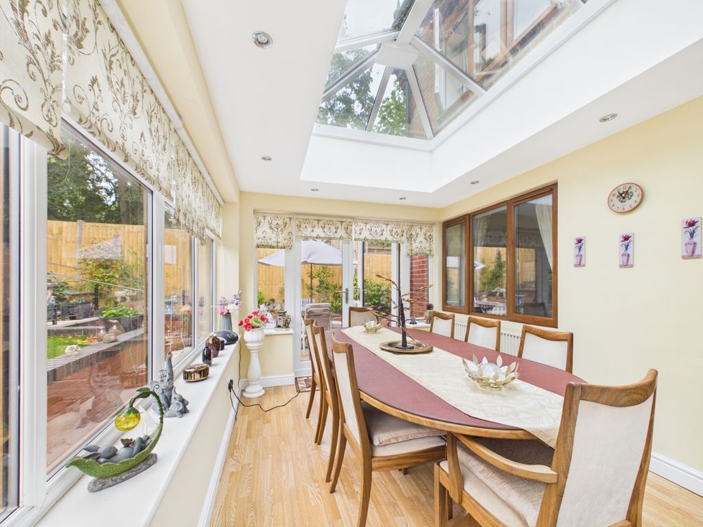 Property photo 2 of 33 Orangery