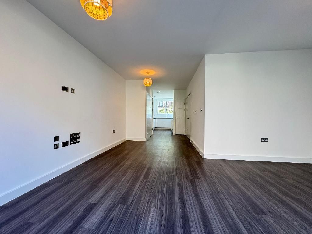 Property photo 3 of 18 Photo 3