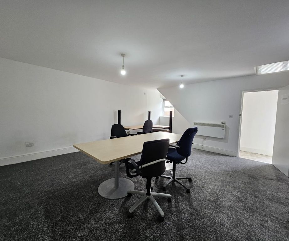 Property photo 2 of 3