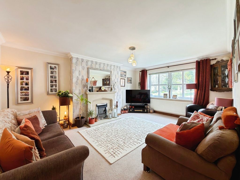 Property photo 3 of 31
