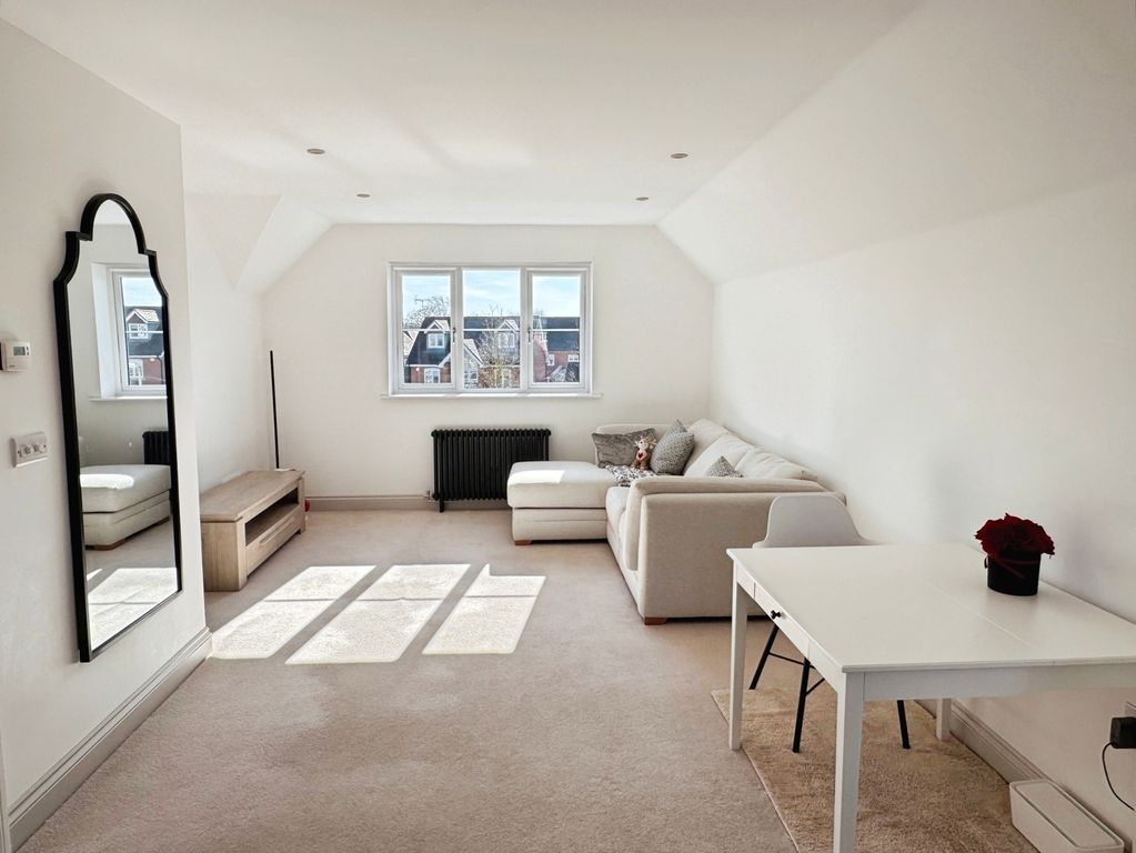 Property photo 2 of 9 Pbox-Img.Jpg