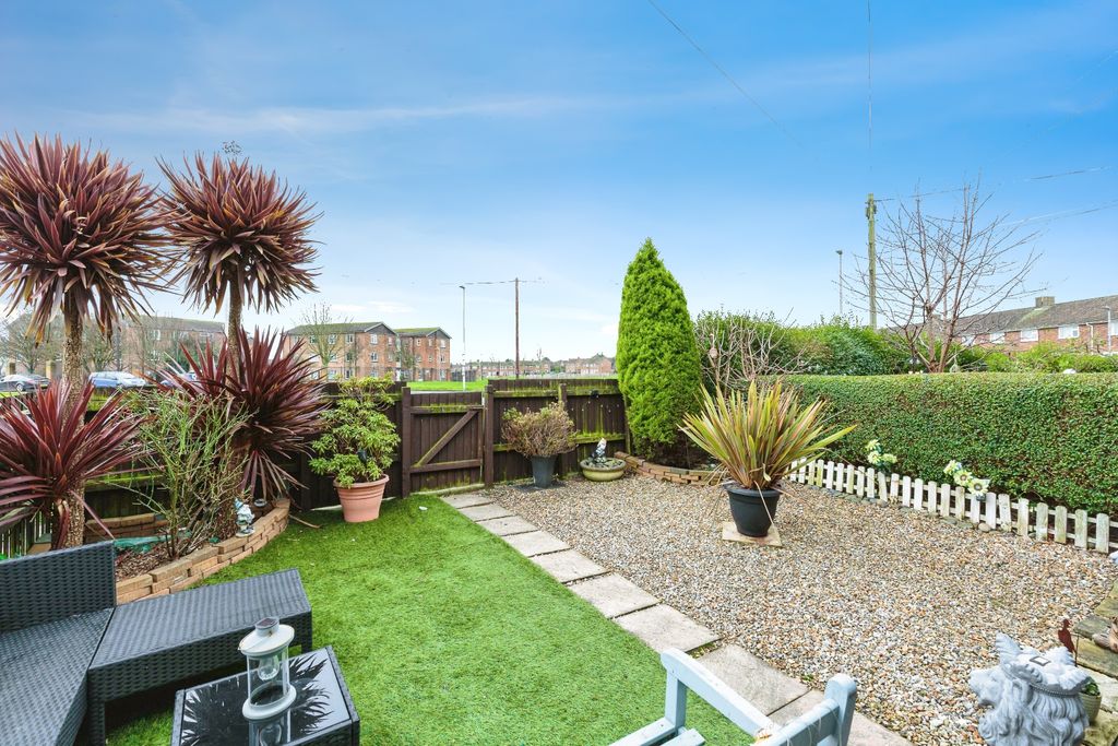 Property photo 2 of 15