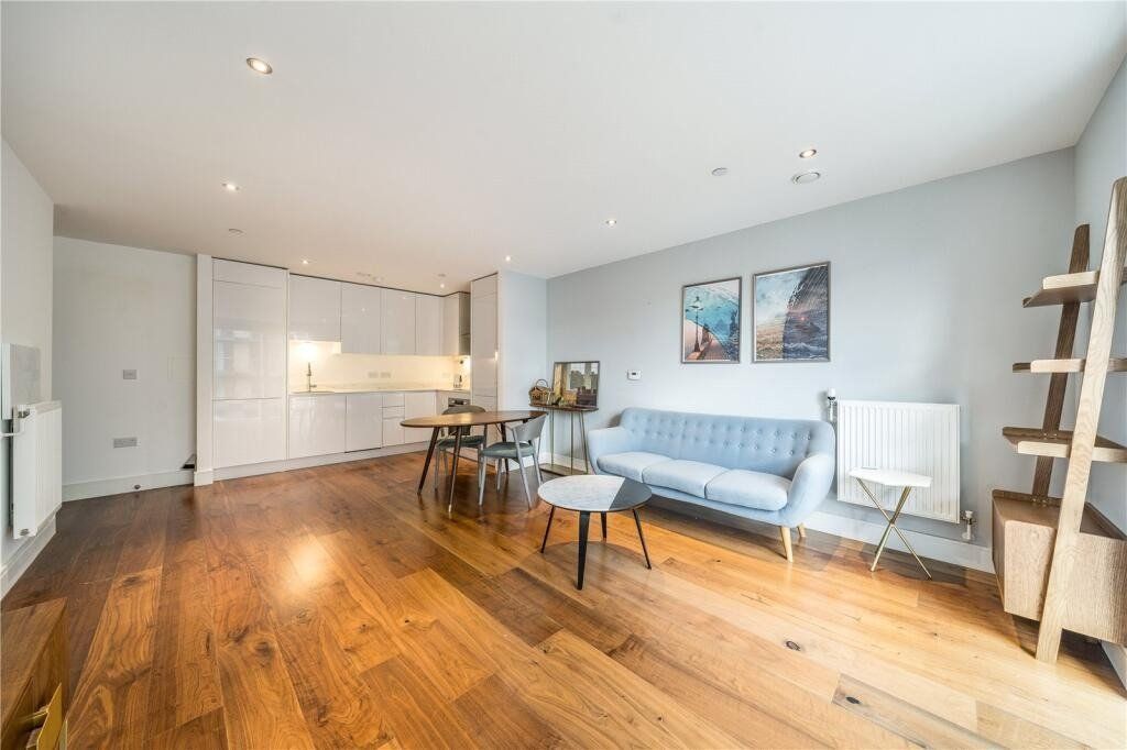 Property photo 1 of 6