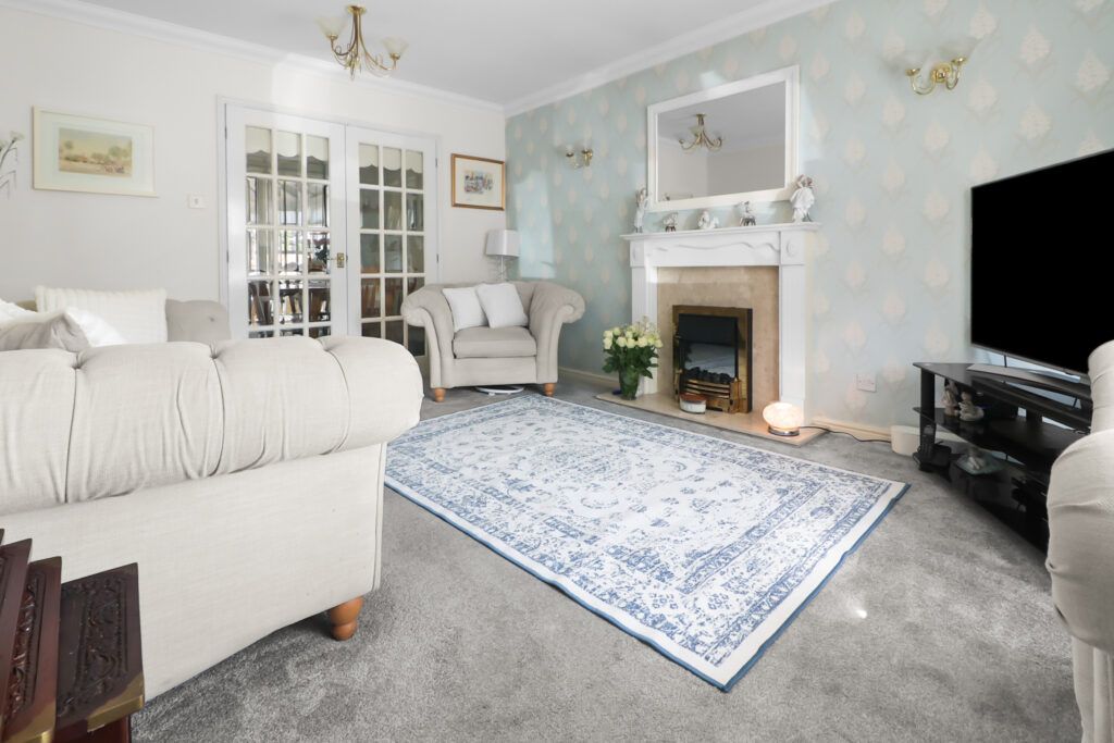 Property photo 3 of 27