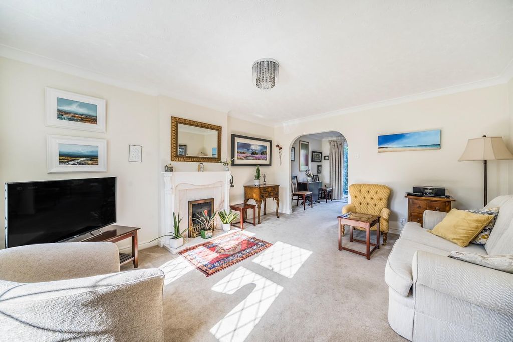 Property photo 2 of 16 Lounge 1.Jpg