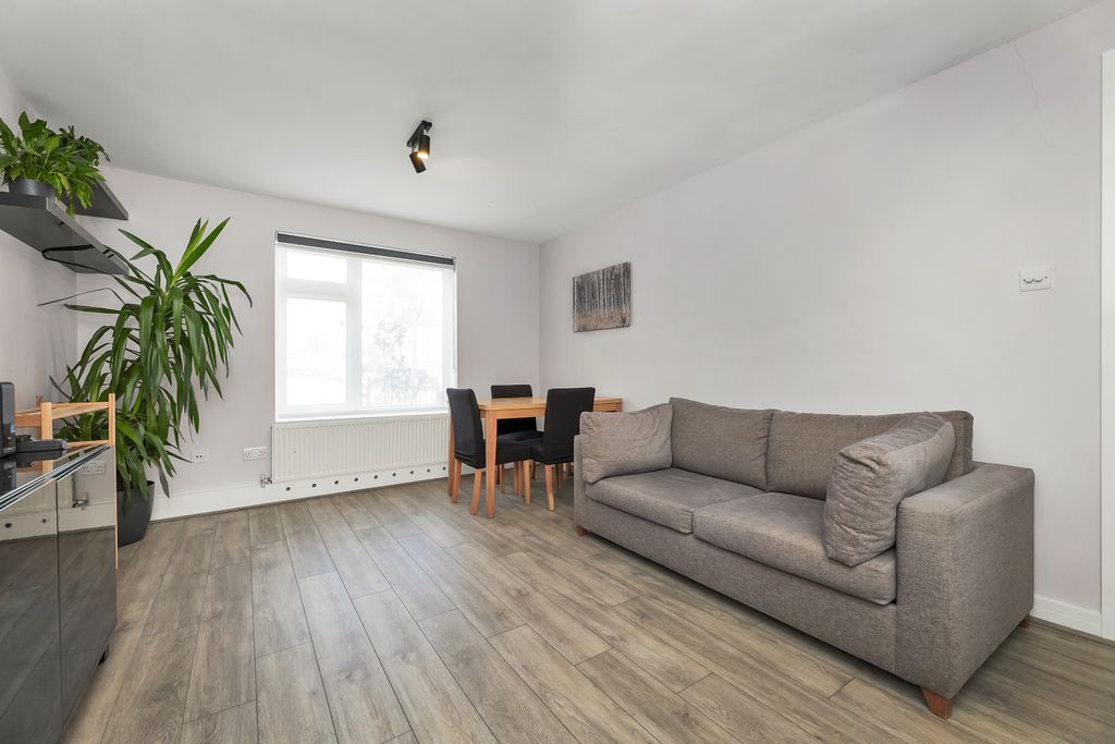 Property photo 2 of 14 Living Room