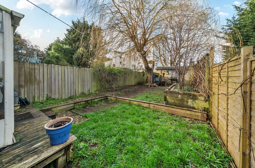Property photo 2 of 25 2 - 1422171-21-69A569...