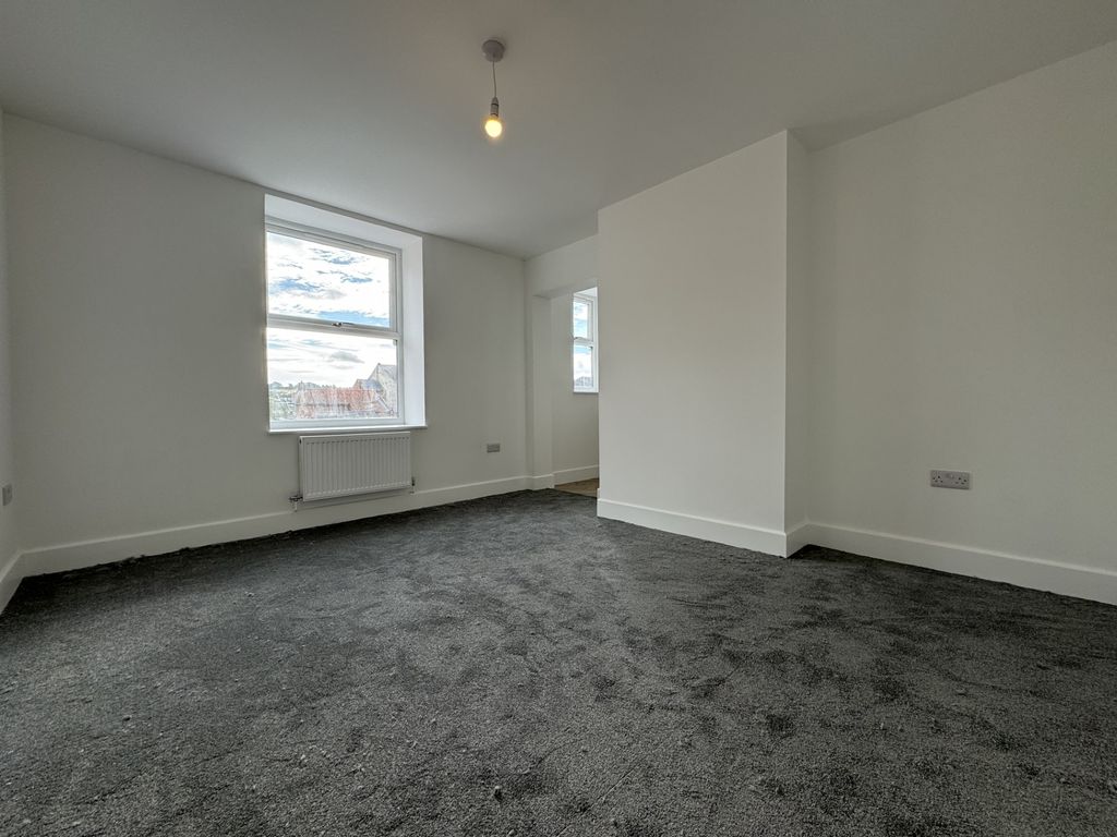 Property photo 3 of 7 Image