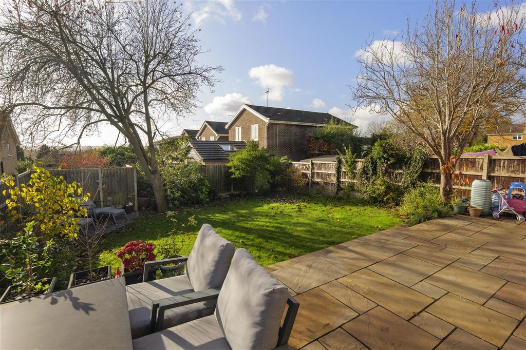 Property photo 2 of 30