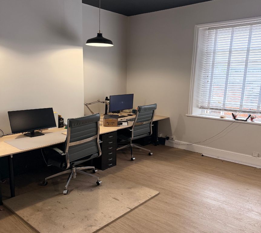 Property photo 1 of 2