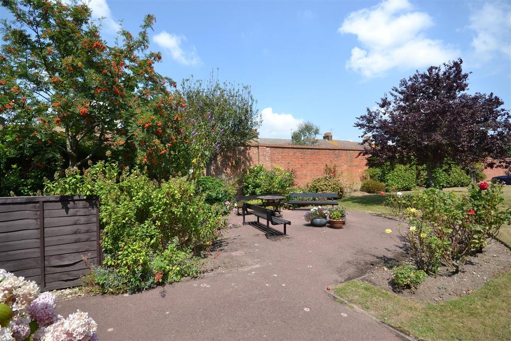 Property photo 2 of 11 Cgcgr.Jpg