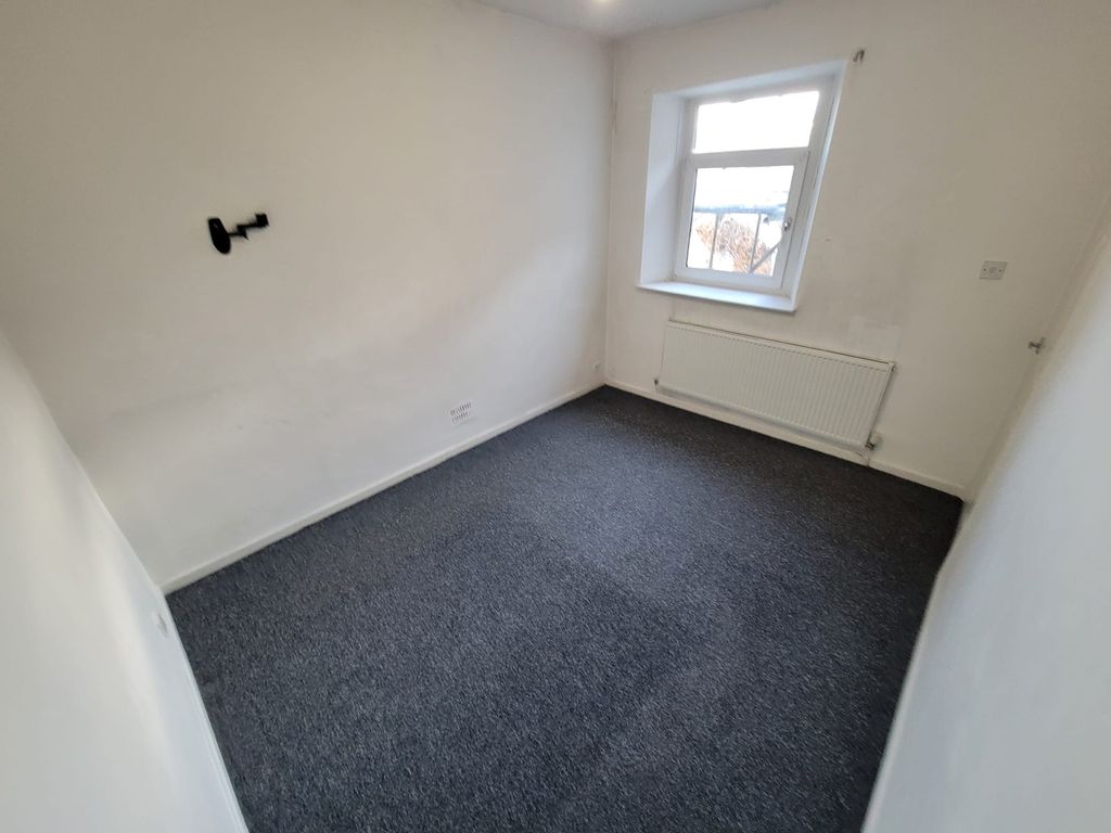 Property photo 3 of 6 Gallery