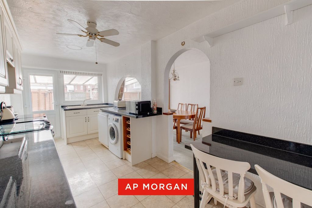 Property photo 3 of 17 Picture No. 19