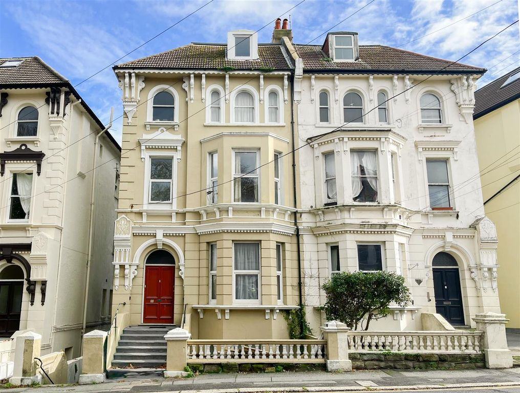 Property photo 1 of 13 Front