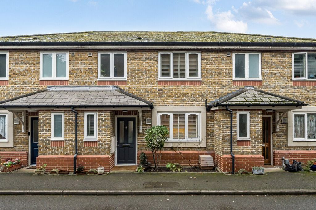 Property photo 2 of 24 Picture No. 60