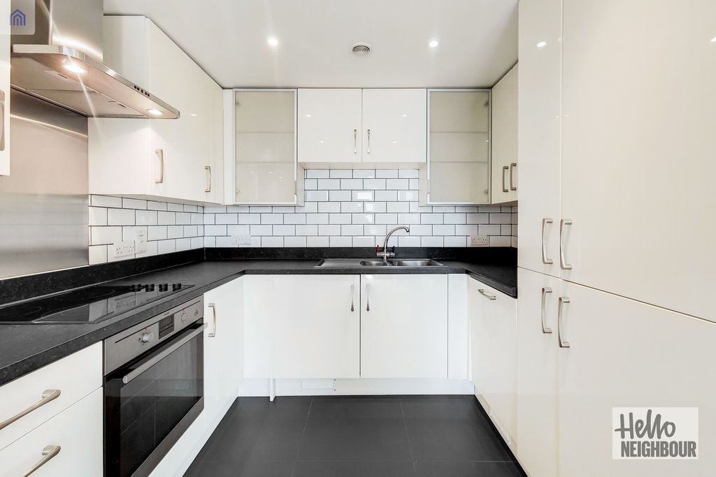 Property photo 3 of 11 Photo 2