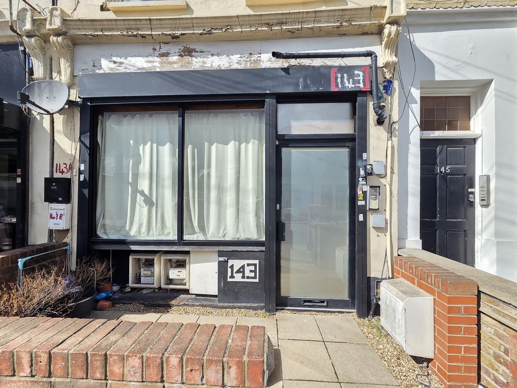 Property photo 1 of 8 Main Image