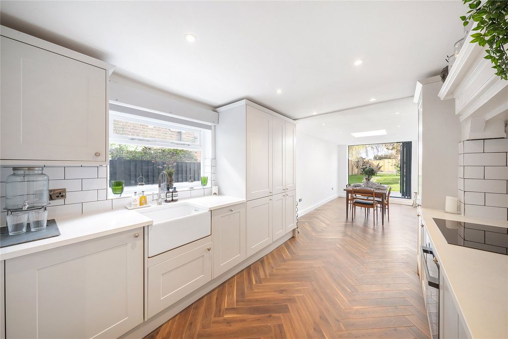 Property photo 3 of 25 Picture No. 15