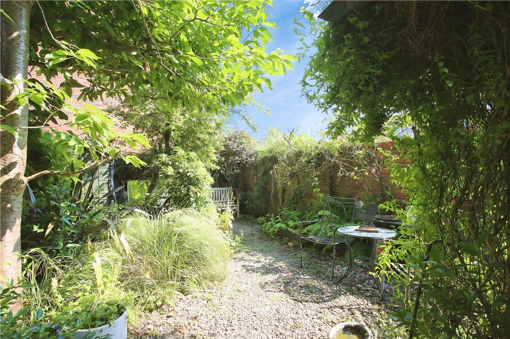 Property photo 2 of 17 Picture No. 47