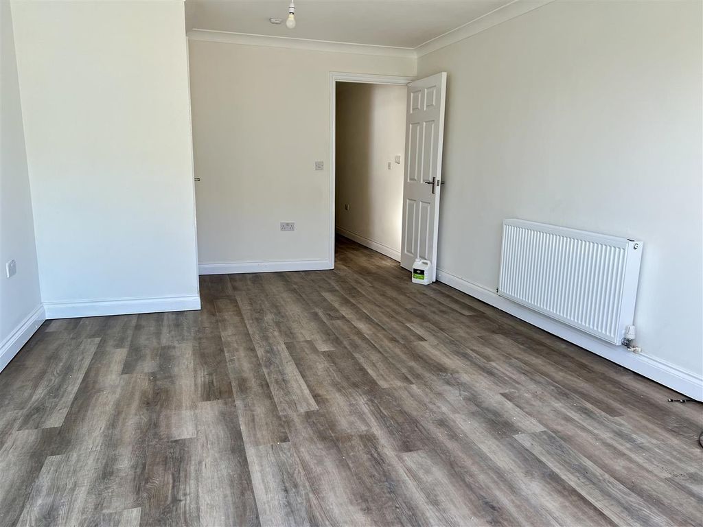 Property photo 2 of 14 Img_4242.Jpeg