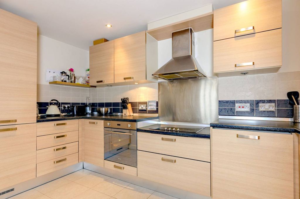 Property photo 3 of 8