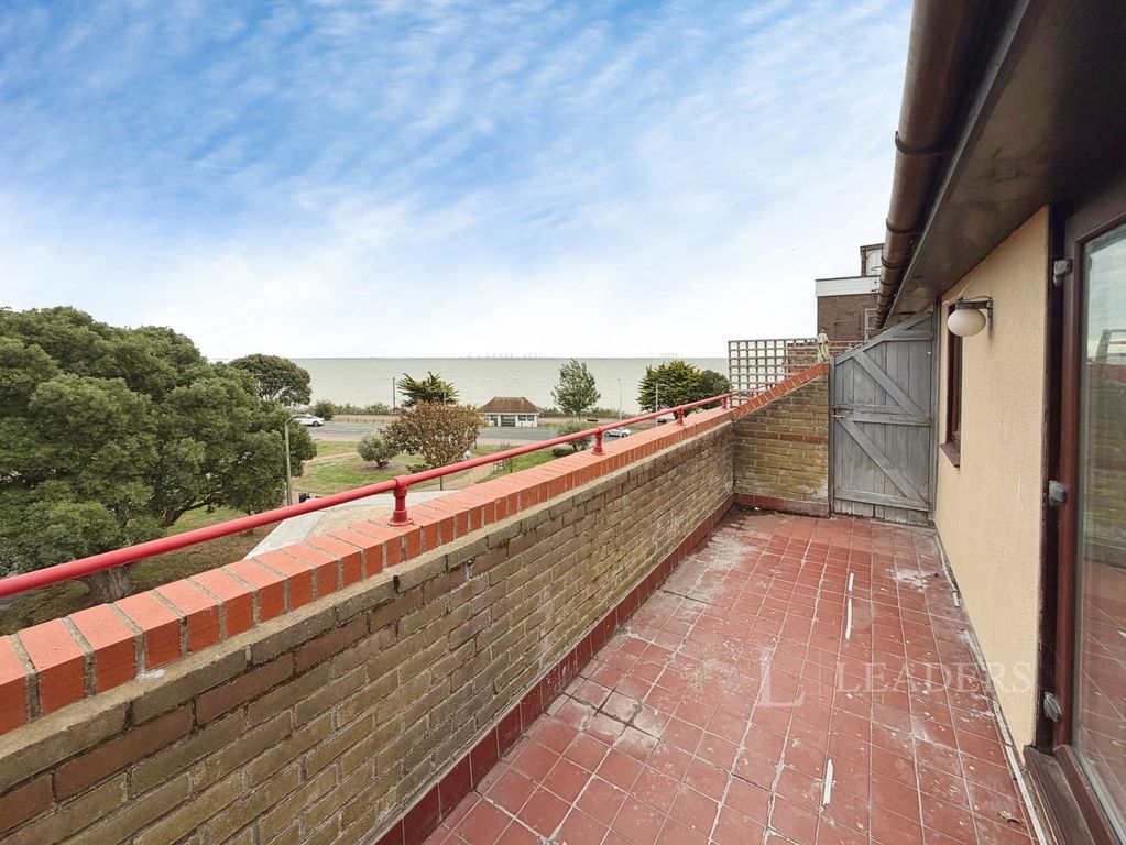 Property photo 2 of 17 Terrace