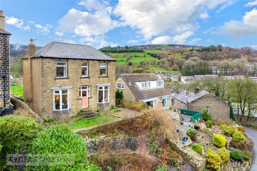 Property photo 1 of 29 Front Elevation