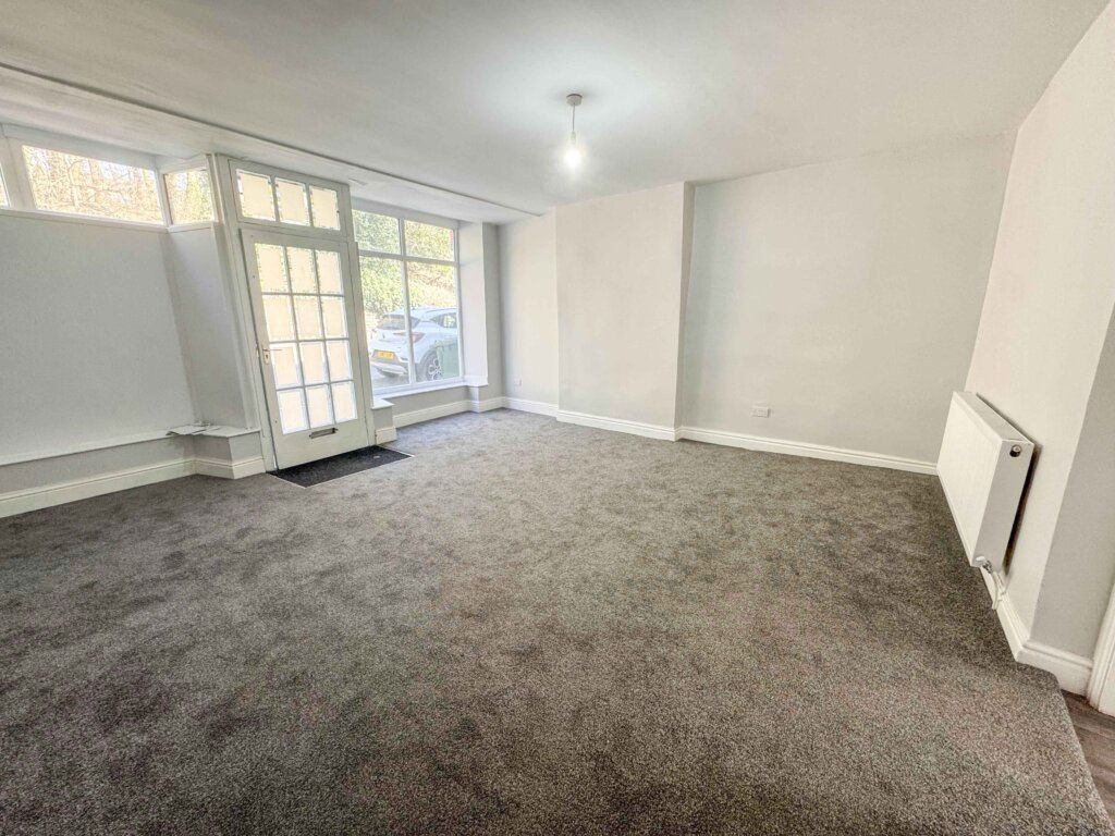 Property photo 1 of 42