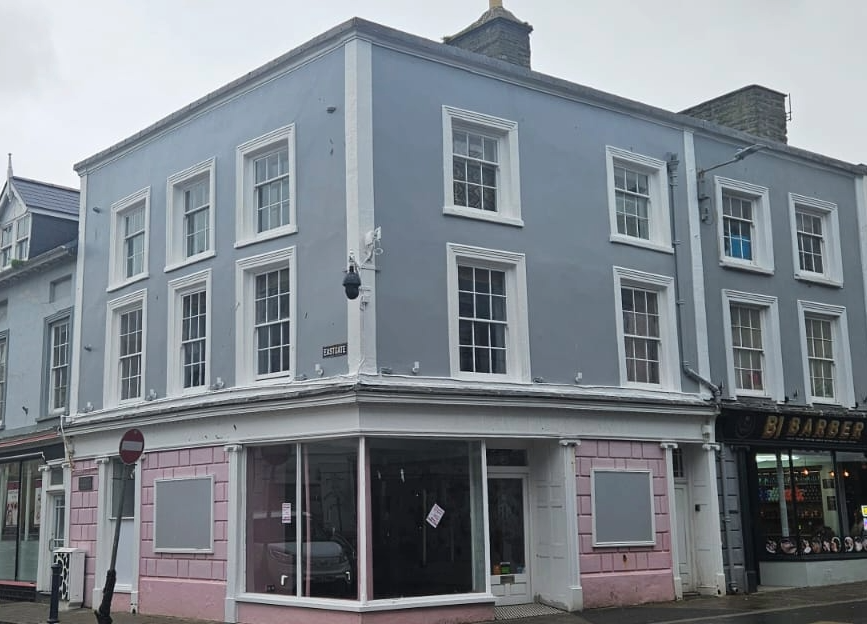 Property photo 1 of 11