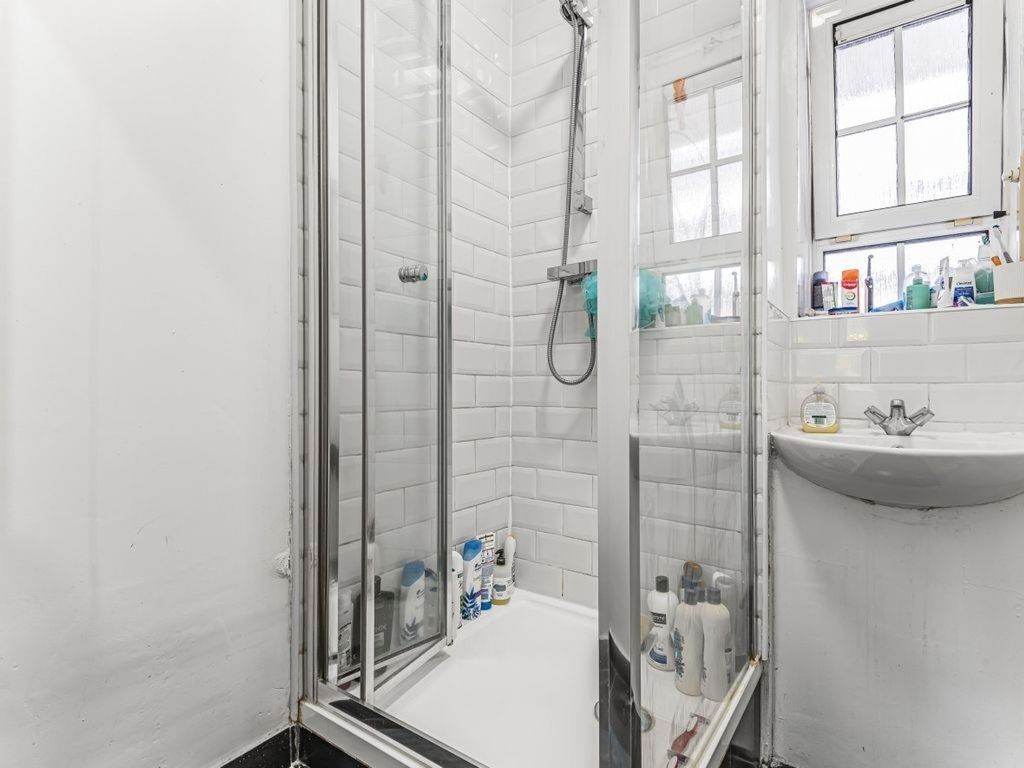 Property photo 3 of 4