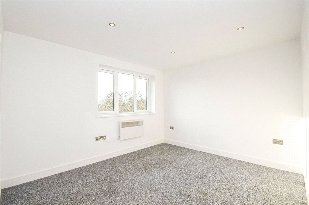 Property photo 3 of 3 Picture No. 01