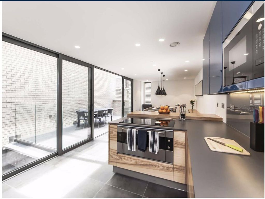 Property photo 2 of 8 Kitchen-Diner.Png