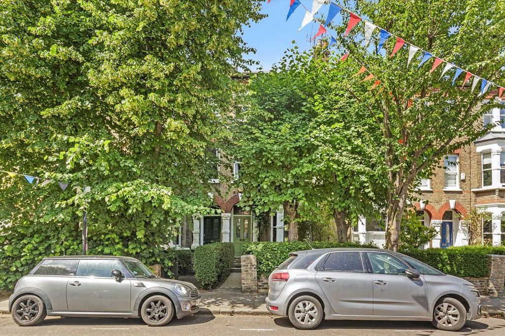 Property photo 1 of 11
