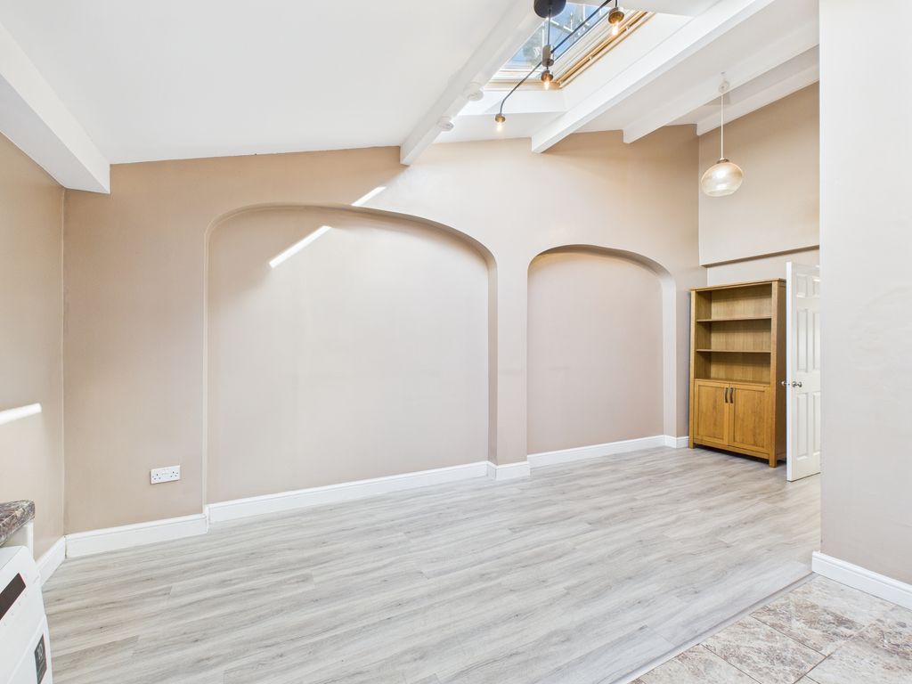 Property photo 2 of 15 Kitchen/Diner