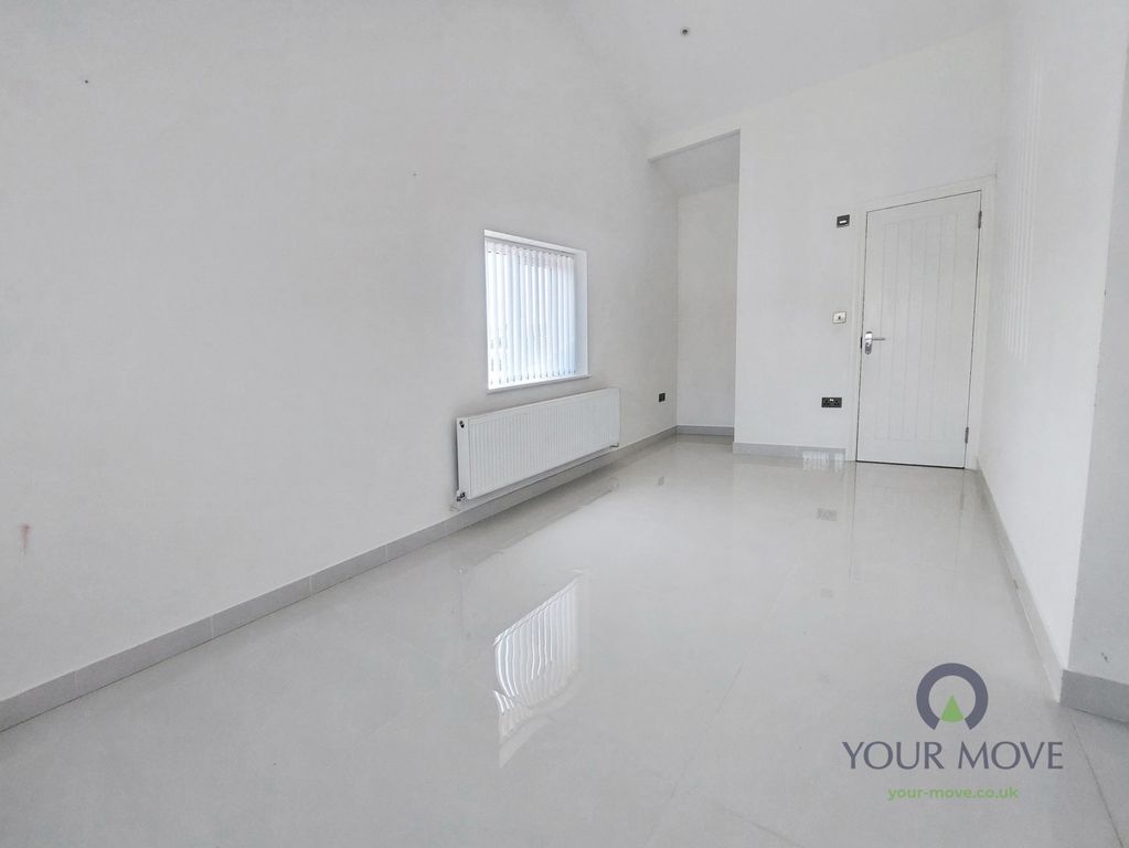 Property photo 3 of 12 Bedroom 4