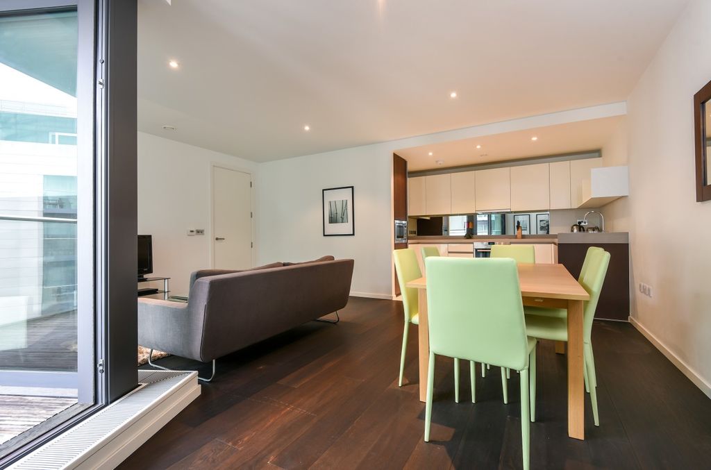 Property photo 3 of 16 (Main)